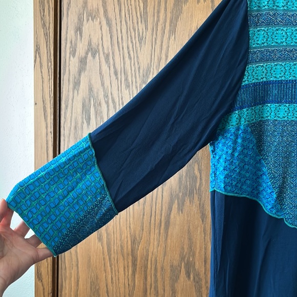 Parsley and Sage 3/4 sleeve top - Picture 3 of 11